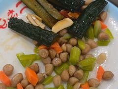 -屯老二农家铁锅炖·行业领军者(梅江店)
