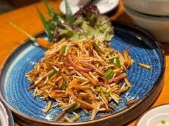 -老滇山寨•云南特色菜•地方菜•民族风情歌舞表演(金碧店)