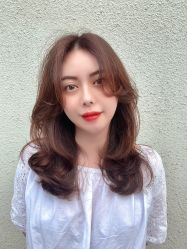 -十六番发型师事务所