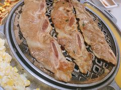 宫廷牛小排-韩宫宴烤肉·料理(大宁国际店)