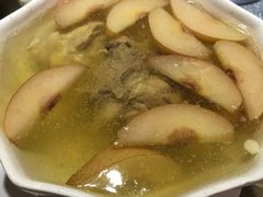 杏仁雪梨炖喉头-百年银屏蚝烙·潮汕菜·非遗(乐山店)