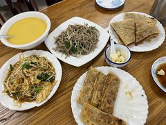 -溢心园香河肉饼总店