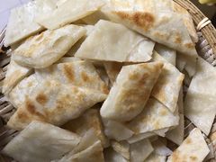 -明月食府(二区干二路店)