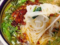 -云阿蛮云南生烫牛肉米线(奉贤路店)