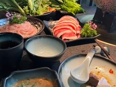 -湊湊火锅·茶憩(新中关购物中心店)
