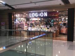 -LOG-ON(海港城店)