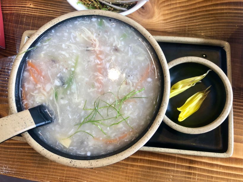 超级推荐这碗鱼羹,真的非常鲜甜!不过,如果再羹一点的话就完美了.