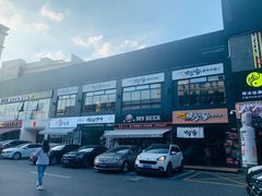 -天乐广场(食多滋美食城店)