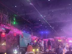 -喜鹊音乐酒馆(西街店)