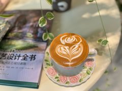 -花神·轻食简餐·咖啡馆·花卉绿植(荷兰花卉小镇店)