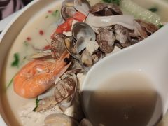 -江城小馆陕南妈妈菜·全球旅行餐厅(钟楼店)
