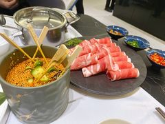 -红鼎豆捞·非遗鲍皇汤火锅(宝丰路店)