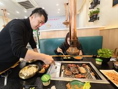 -臻牛烤肉