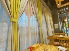 -香山湖家家宴(中山陵店)