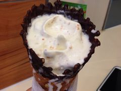 椰子香蕉沾酱华夫筒-DQ·蛋糕·冰淇淋(浦江欢乐颂店)