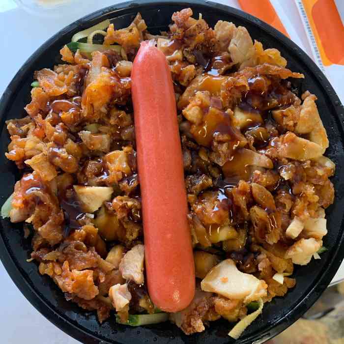 张秀梅烤肉脆皮鸡饭(传媒大学店)-"这家外卖是我最近才发现的,点了