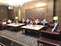 -白玉兰广场停车场