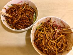 炸酱面-黑八私房老北京炸酱面