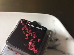 -UNI UNI(环亚凯瑟琳店)