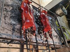 -黄记四更烤乳猪店