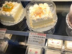 -红宝石·鲜奶小方·海派西点房(金杨店)