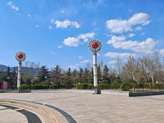 -滨河世纪广场公园