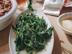 -渝信川菜 · 川味家常菜(财富购物中心店)