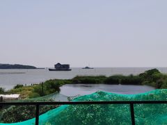 -亮河湾山庄