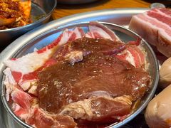 -牛信亭韩国料理·炭火烤肉(紫藤路店)