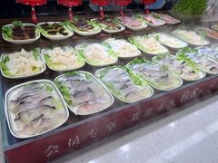 -四囍码头海鲜烧烤自助火锅(外滩南京东路悦荟广场店)
