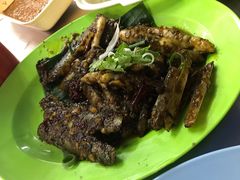 -明记烧鱼美味店