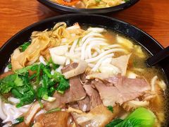 -鑫花溪牛肉米粉(凤凰街创始总店)