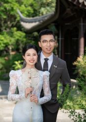 -雪中彩影婚纱摄影·微光艺术中心