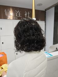 -镁连社·美联社