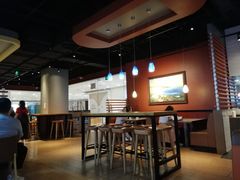 大堂-The Habit Burger Grill 哈比特汉堡(复兴soho店)