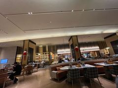 -南京长江之舟华邑酒店·鲜艳自助餐厅