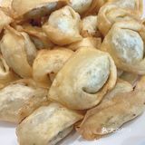 苏轼是一个会吃爱吃，又会烹饪的全能吃货，尤其喜爱吃鱼