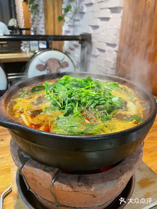兄弟龙虾(胜太路总店)红焖羊腩煲图片