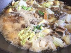 -粘豆包柴火铁锅炖