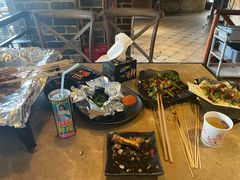 -何师烧烤Pro ·江湖川菜·小龙虾·精酿(太古里旗舰店)
