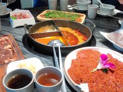 -热火朝天鲜切牛肉火锅(南强街巷店)