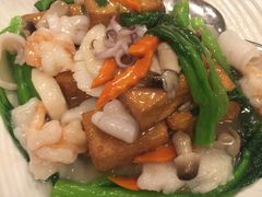 -半岛海鲜酒家