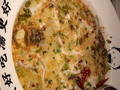 -江渔儿酸菜鱼(映月湖环宇城店)