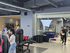 -超鹿运动(五四路恒力城店)