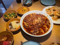 -九锅一堂酸菜鱼(学府凯德店)