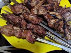 -烤肉小伙烤肉店
