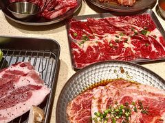 -蚂蚁洞·烤肉大营地(上海静安大悦城店)