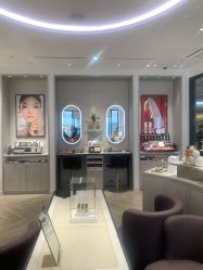 -法国娇兰精品店