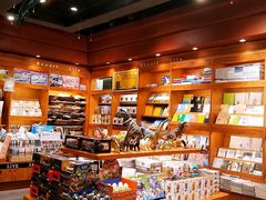 -西西弗书店&矢量咖啡(凯德晶萃广场店)