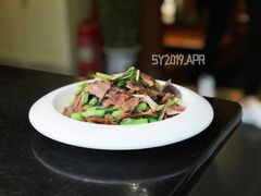 私房炒牛肉-晚归月亮湾私家菜(临邑路店)